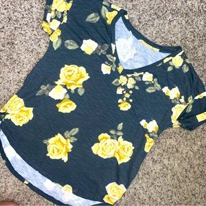 Women’s Yellow Rose Casual V-Neck Tee